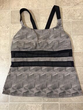 Nike Black & White Striped W/Mesh Swim Bathing Suit Top Large
